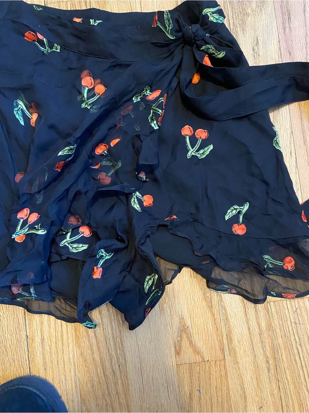 For Love & Lemons Black Cherry Tie-Waist Ruffle Mini Skort - Picture 4 of 5